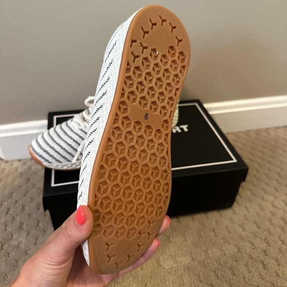 Black & White Stripe Opy J/Slides - 9 - Picture 4 of 8